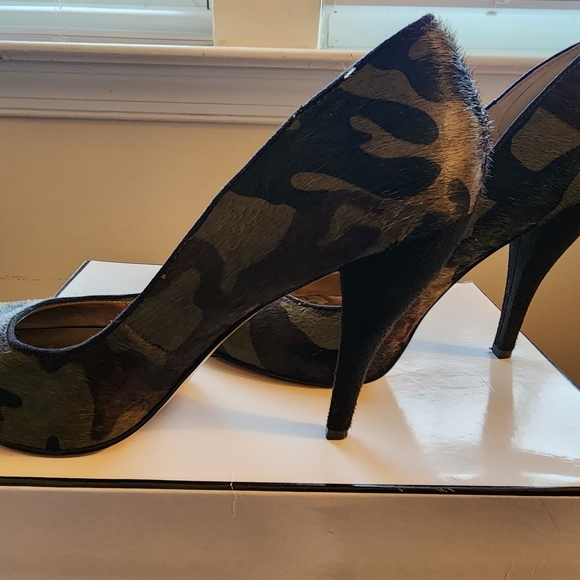Nine West Calf Hair Camouflage High Heels - Picture 4 of 6